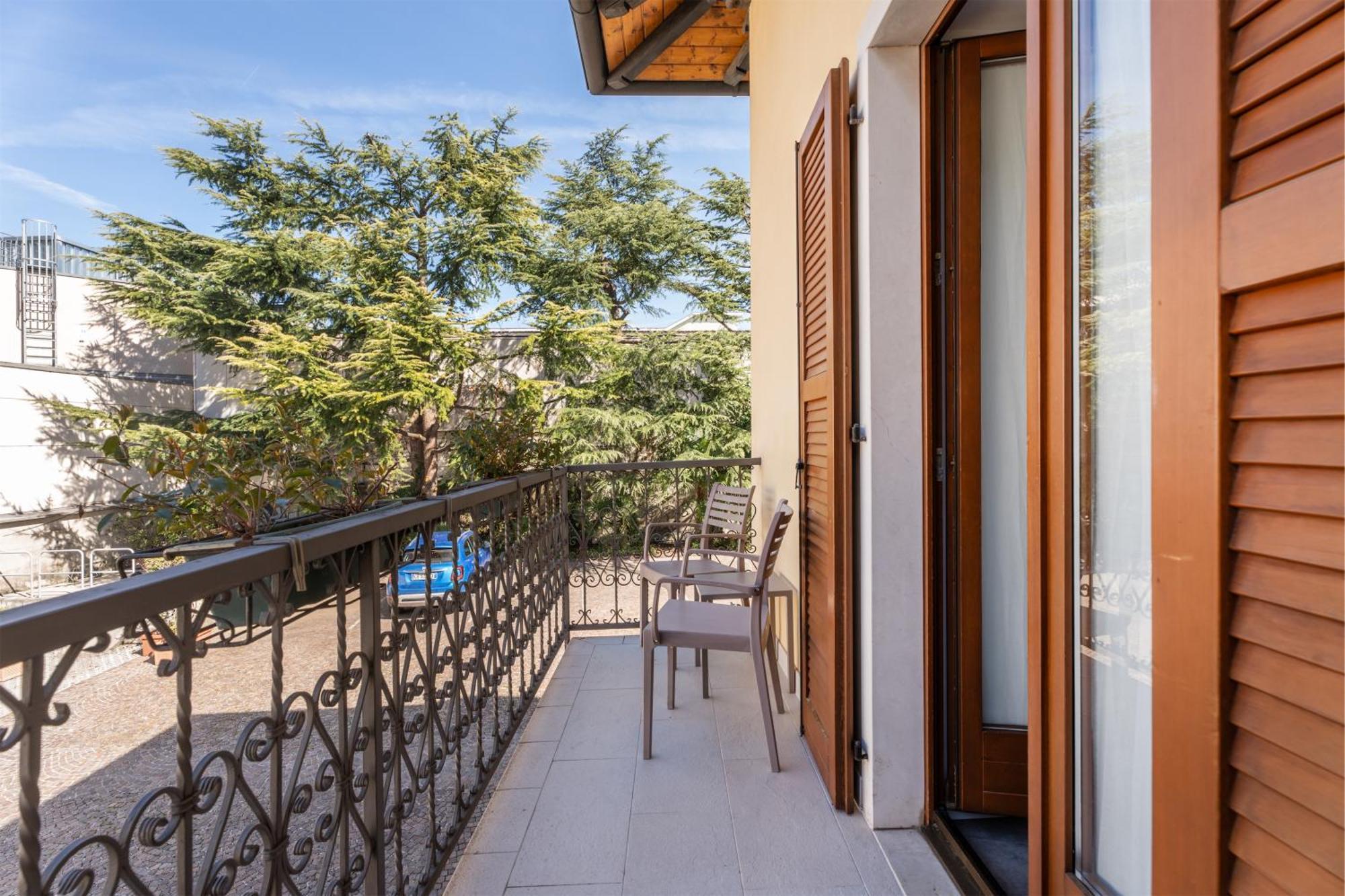 Residence Villa Degli Aranci 리바 델 이탈리아 베로나 외부 사진